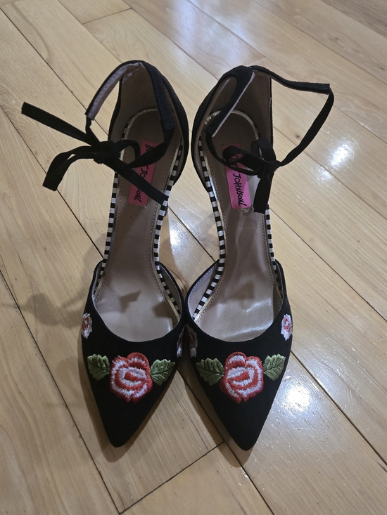 Betsey Johnson Shoes - Betsey Johnson "Abbie" Floral Heels